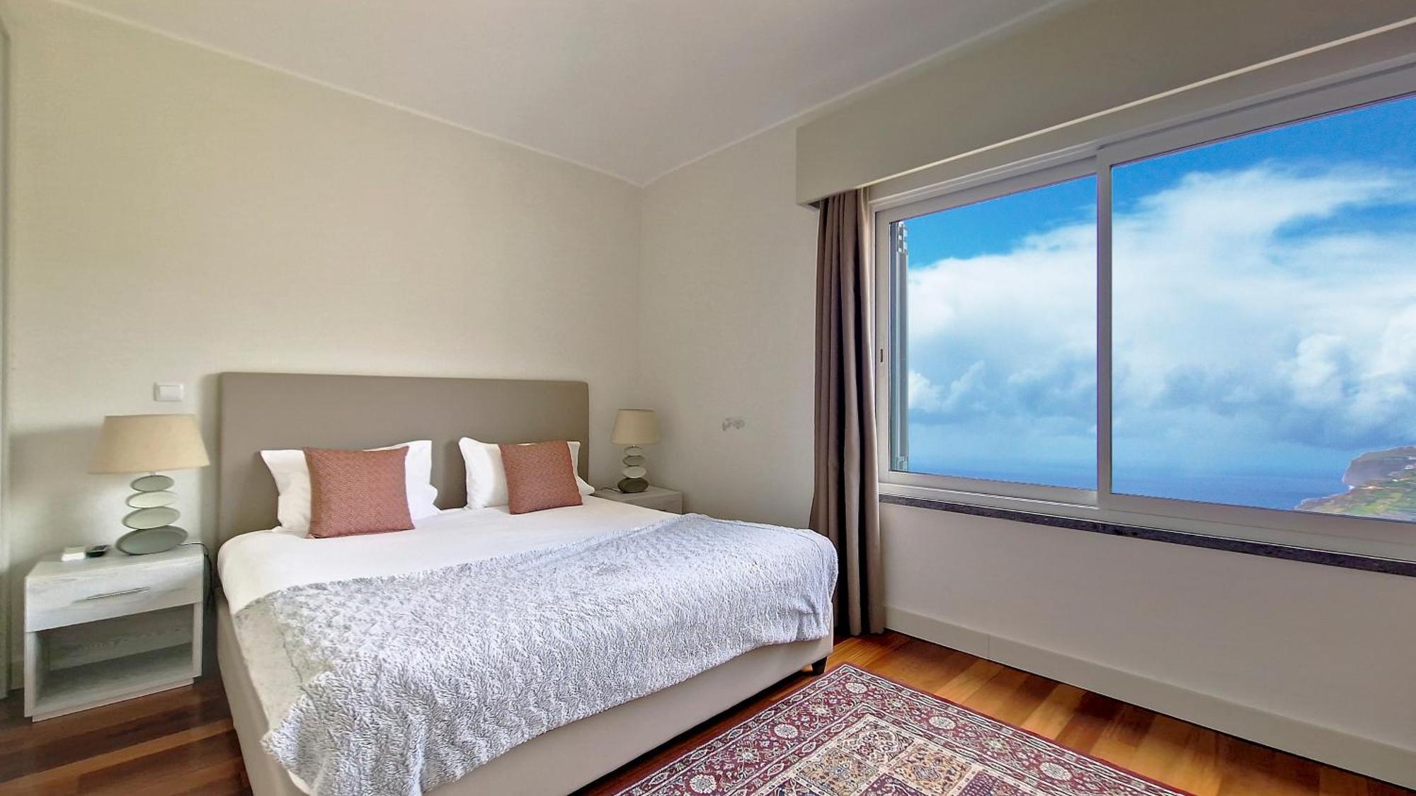 Villa Laura By Lovelystay Calheta  Eksteriør billede