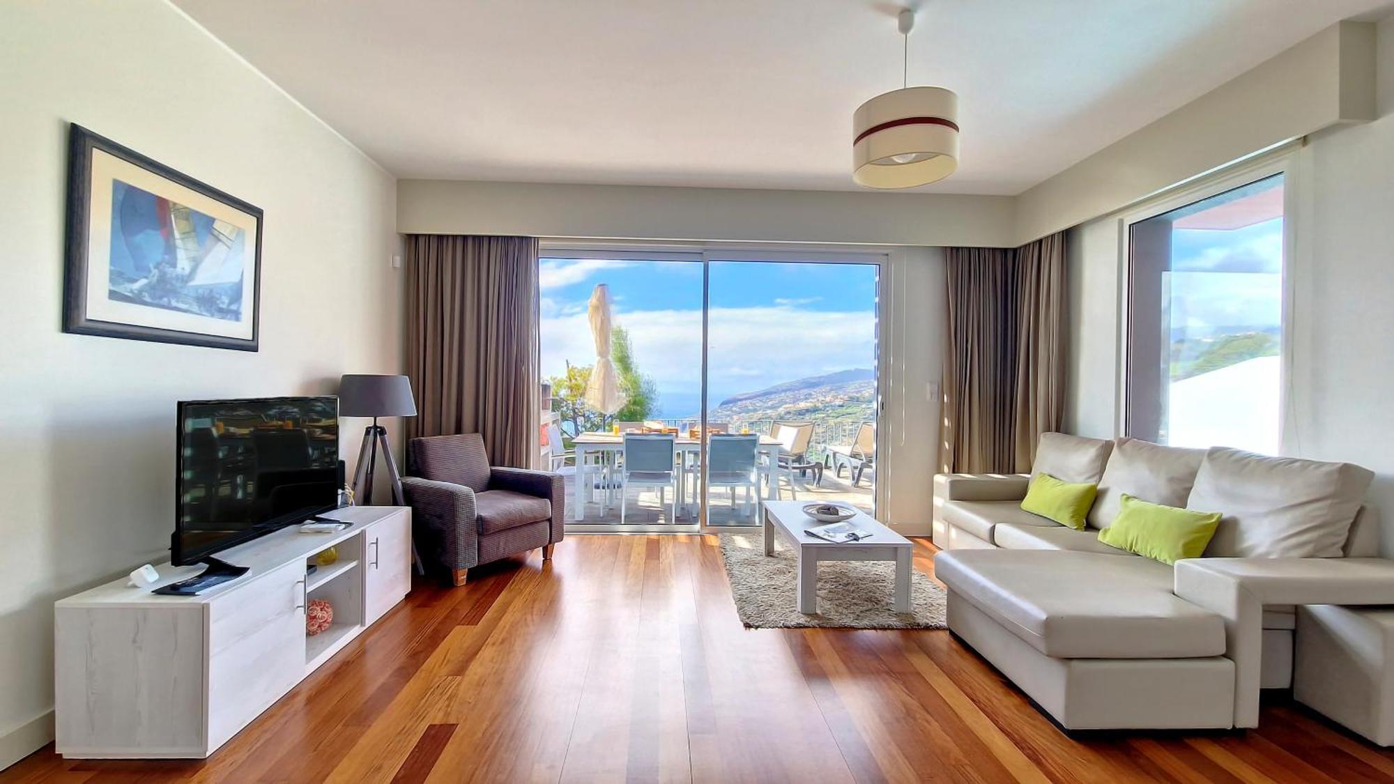Villa Laura By Lovelystay Calheta  Eksteriør billede