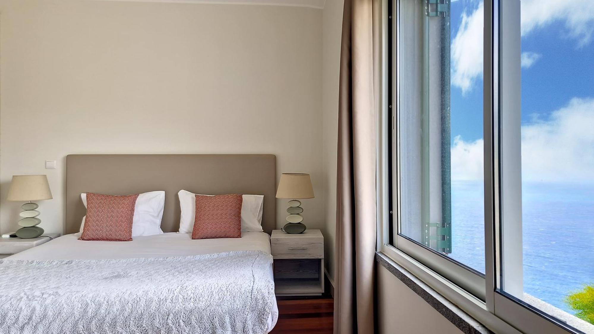 Villa Laura By Lovelystay Calheta  Eksteriør billede